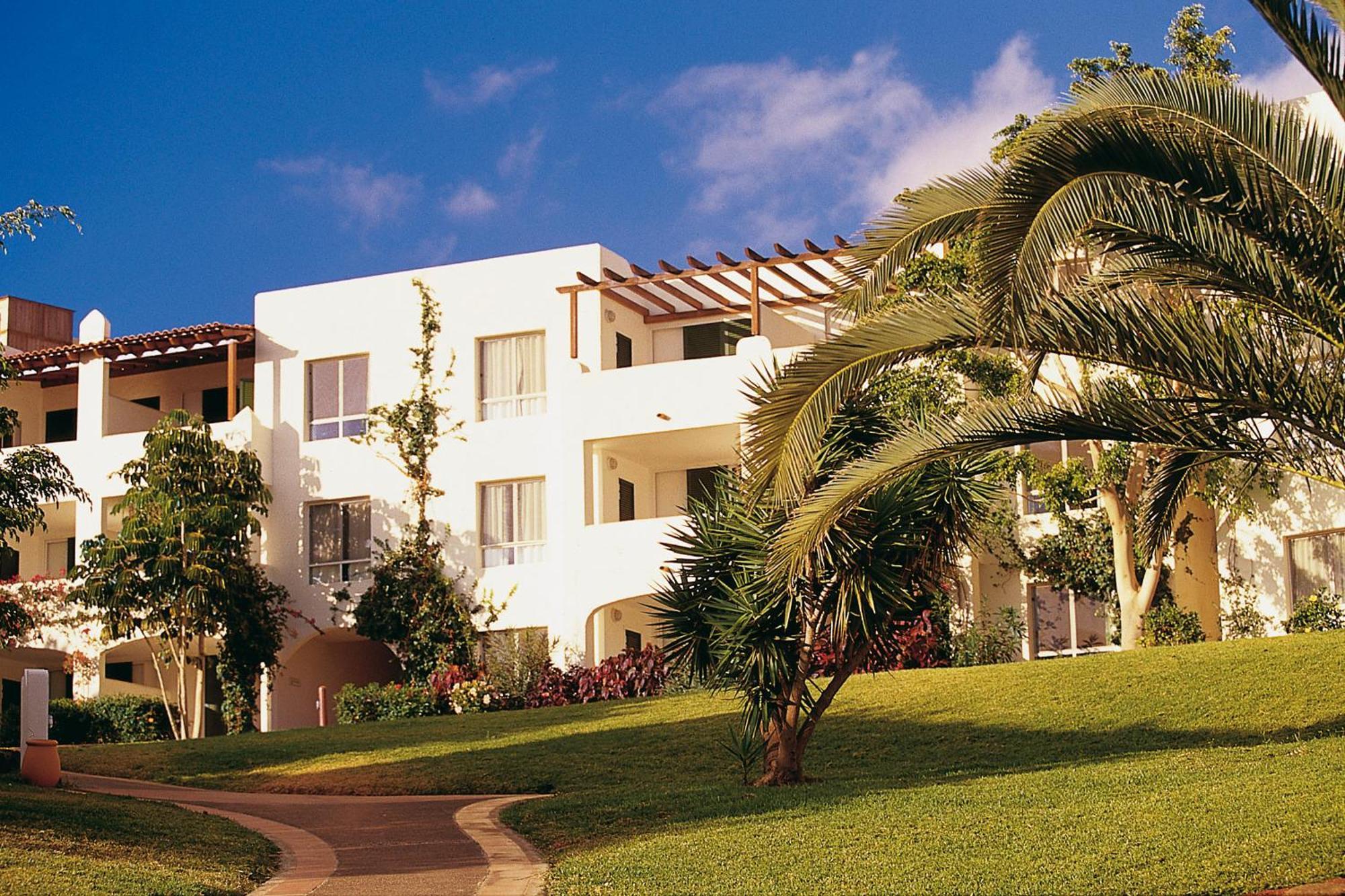Robinson Club Esquinzo Playa 4*